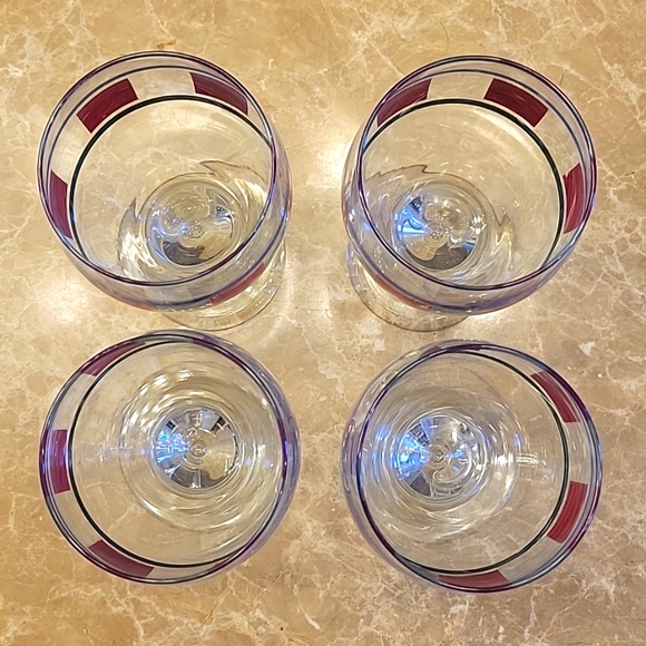 Set of 4 Goblet-style Drinking Glasses - Picture 7 of 15